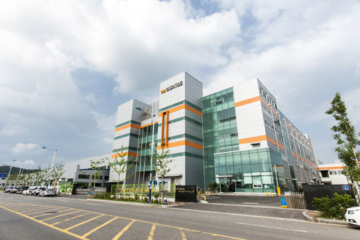 원태 다이캐스팅은 벤츠와 BMW, 아우디 등 세계 유명 자동차의 안전벨트에 들어가는 정밀부품을 생산하는 글로벌 강소기업이다.