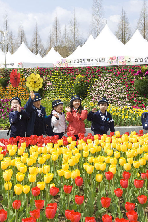 고양국제꽃박람회 개막, 다채로운 행사 진행 예정...‘17일간의 꽃 평화의 축제’