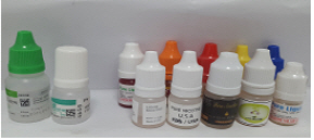 한국소비자원 조사결과 전자담배에 사용되는 니코틴원액 제품(우)이 안약과 용기(좌)가 유사해 눈에 넣는 등 피해가 발생하고 있어 주의가 필요하다. /사진=한국소비자원