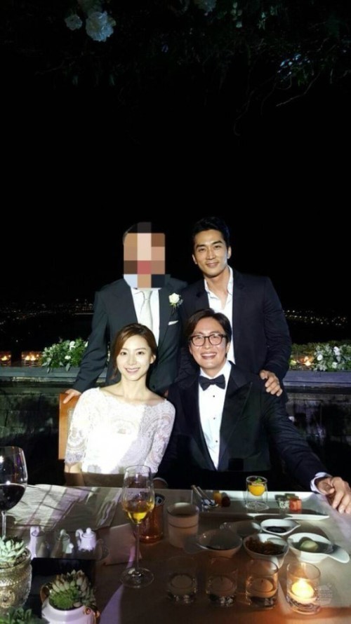 배용준 결혼, 행복해 보이는 신랑 신부… 송승헌이 공개한 결혼식 사진 ‘축하축하’