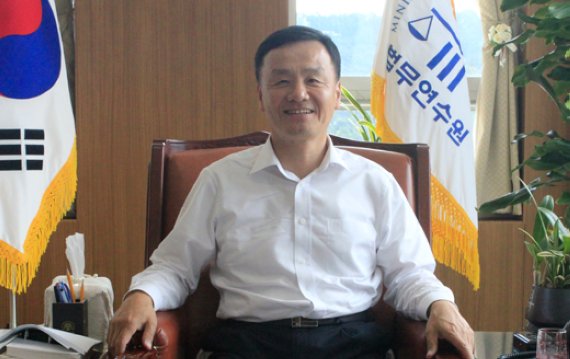 (68) 취임 6개월 맞은 임정혁 법무연수원장