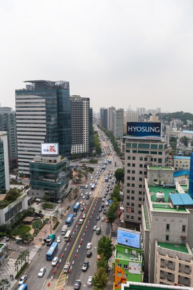 서울 서대문고가 철거 마치고 보행자 중심 거리로 개통…44년만의 탈바꿈