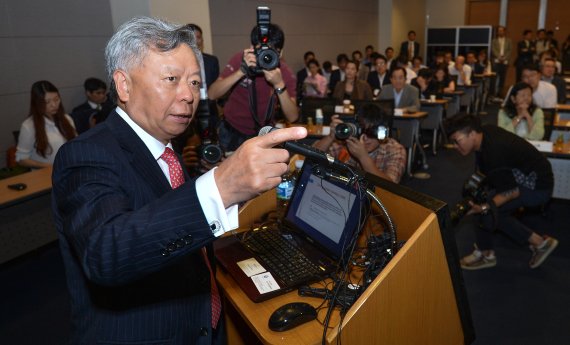 진리췬 AIIB 총재 지명자, 한국 기업인 간담회 참석