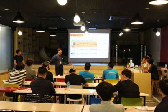 지난달 12일 대구창조경제혁신센터에서 열린 C-Star 피칭 결선대회에서 참가자가 발표하고있다. 'C-Star'피칭데이' 는 창의 아이디어 발굴을 위해 대구창조경제혁신센터가 매주 수요일 개최하는 행사다.