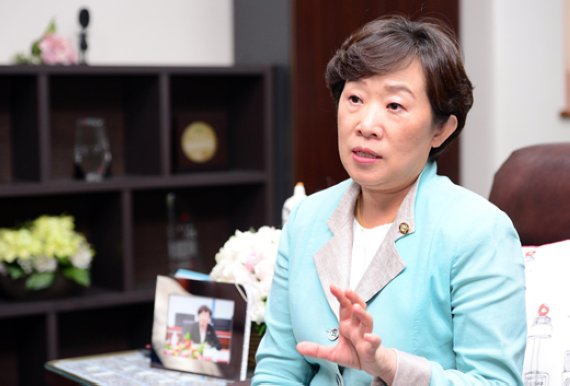 [노벨상을 향해 뛴다] (2부·②) "한국과학은 과도기... 훌륭한 인재들 졸업후 갈 곳이 없다"