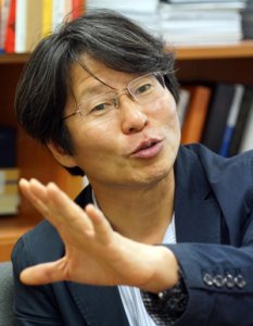 [금융라운지 만나고 싶었습니다] 정유신 핀테크지원센터장 "핀테크, 보안&middot;빅데이터 인프라 중요"