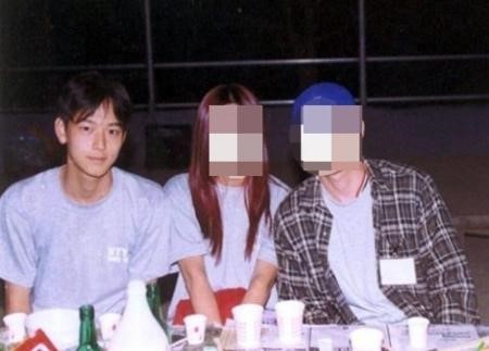 뉴스룸 강동원, 과거 신입생 환영회 사진 보니...‘굴욕 無’