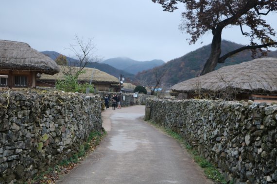 '온천에서 몸 쉼표, 성당에서 맘 쉼표' 지하철 타고 떠나는 여행, 아산