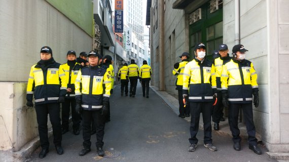 [현장르포] 여전히 긴장감 도는 조계사