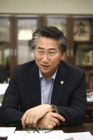 김영종 서울 종로구청장 "구민과 머리 맞대니 구정 일사천리"