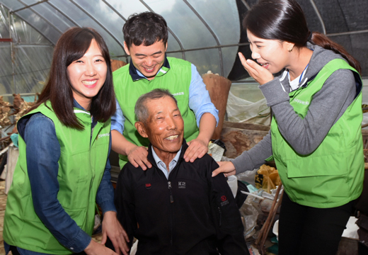 한국야쿠르트 사랑의 손길펴기 활동.