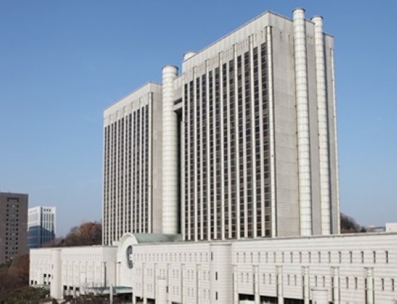 수입차업체들, 배출가스 인증 공무원 性접대