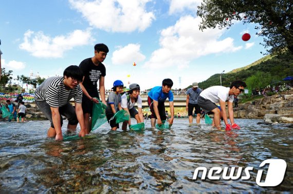 ‘완주의 사생활’ 인문학 여행을 꿈꾸는 히치하이커를 위한 안내서