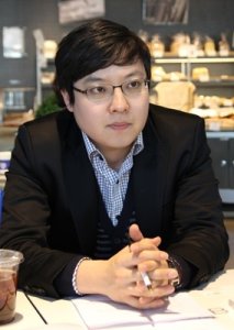 [fn이사람] 이관수 강남구의원 "근로자 인권 위한 재단 설립 목표"