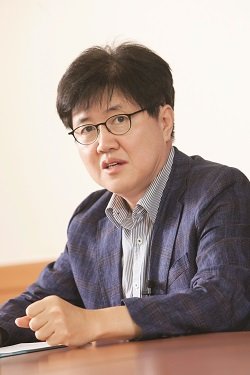 "청년들 희망 꺾는 자극적 보고서" 발끈한 통계청장