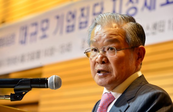 "수도권 규제 득보다 실 많아..기업, 투자 포기하고 해외로"