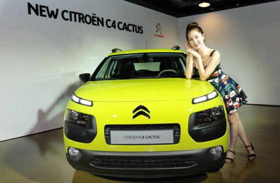 시트로엥, 도심형 SUV 'C4 칵투스' 출시.."2490만~2890만원