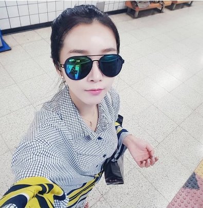 배슬기, 털털한 지하철 탑승 인증샷 공개...“대중교통은 사랑”