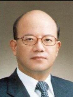 박한철 헌재소장, 서울시립대서 명예박사 학위받아