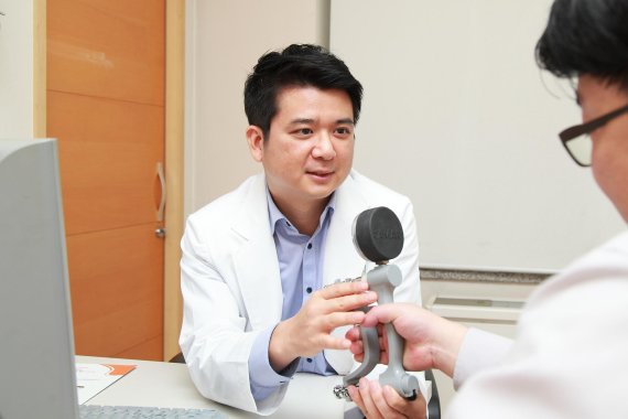 [명문진료센터 탐방]이대목동병원 말초신경수술센터, '3개과 협진'으로 정밀진단 후 환자 맞춤형 치료 시행