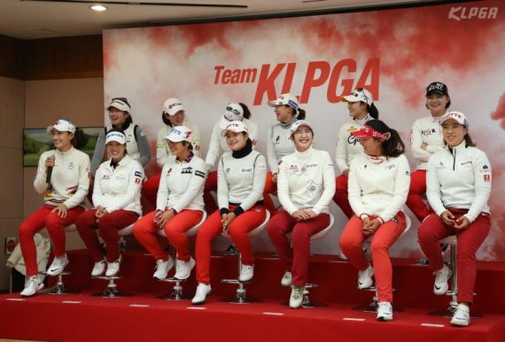 KLPGA 팀, LPGA 팀에 첫날 4승2패로 우위