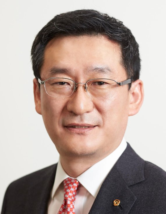이민석 (주)한화/무역 부문 신임 대표이사 부사장