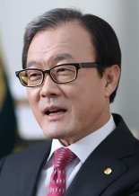 [인터뷰] 취임 1주년 앞둔 이순우 저축은행중앙회장 "저축銀 홍보 위해서라면 어디든 달려갑니다"