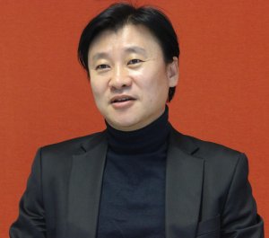 [fn이사람] 김백수 한국넷앱 대표 "7년 CEO 장기집권 비결은 소통"