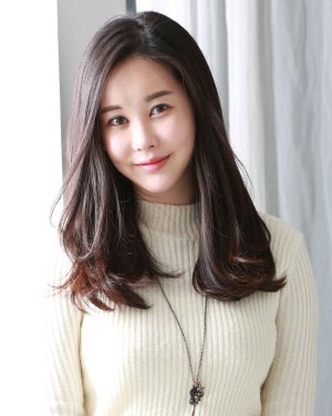 '에이바자르' 김은성 대표 "이중턱 고민하다 직접 개발.. 한달새 20만장 넘게 팔려"