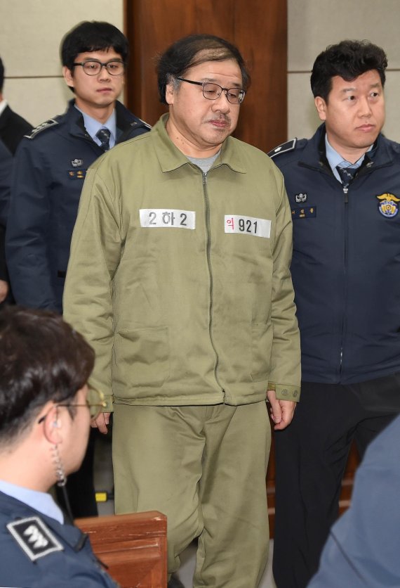 박채윤씨로부터 뇌물을 받은 혐의를 받는 안종범 전 청와대 정책조정수석
