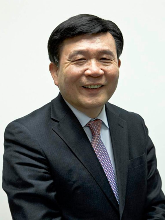 신성인 회장