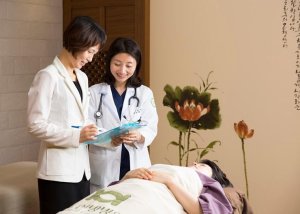 출산 후 바로 가사·업무 복귀… '20년 뒤' 생각하면 산후관리 필수