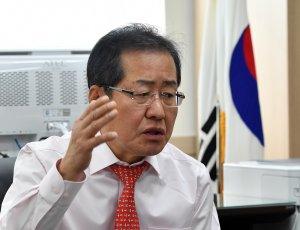 홍준표 경남도지사