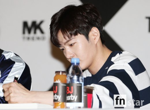 [포토] 비투비 창섭, ‘장난끼는 없다 오늘은 진지’ - 헉스