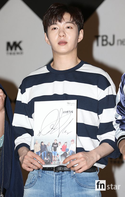 [포토] 비투비 창섭, ‘장난끼는 없다 오늘은 진지’ - 헉스