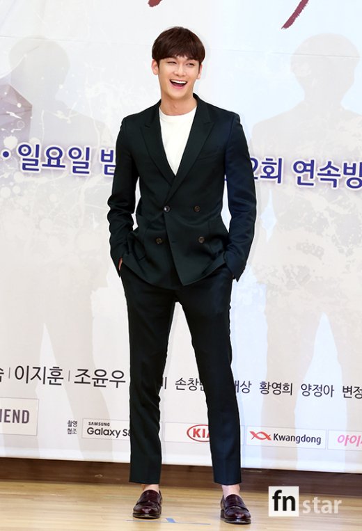 [포토] 조윤우, ‘어느 각도 완벽해’