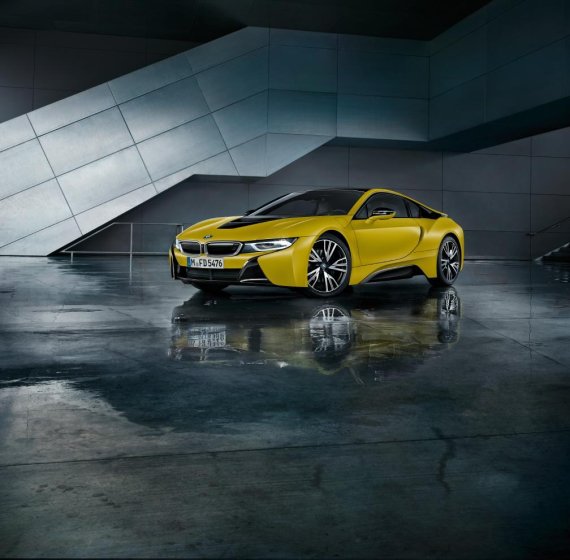 BMW i8 프로토닉 프로즌 옐로우 에디션