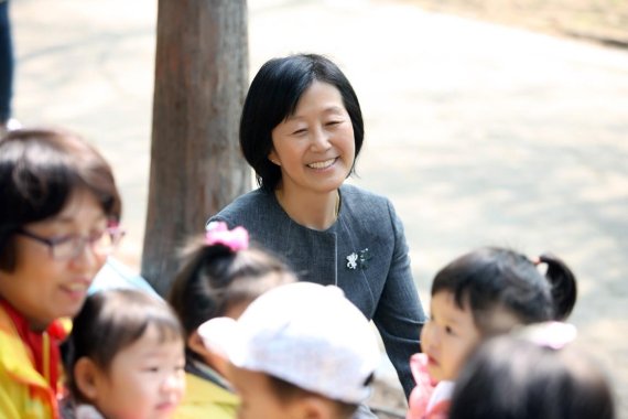 안철수 국민의당 대선후보 부인인 김미경 서울대 교수