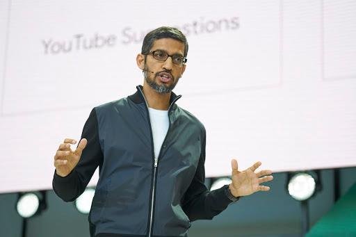 17일(현지시간) 구글 순다 피차이 CEO가 미국 샌프란시스코 마운틴뷰에서 열린 연례 개발자대회 '구글 I/O 2017'에서 기조연설을 하고 있다.