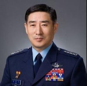 국방부장관 후보 김은기 전 공군참모총장 유력