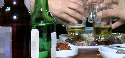 檢, 폭탄주 문화 '옛말'..후배들에 청하면 "쉬고 싶다"