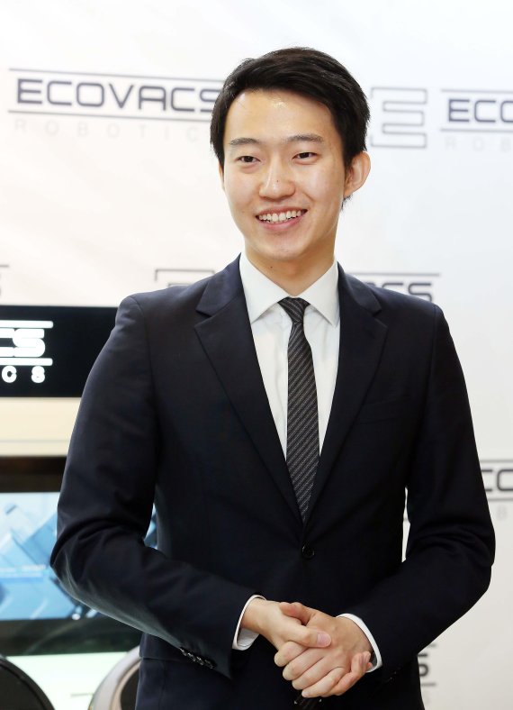 데이비드 첸 에코백스 총괄사장 "가성비 앞세운 로봇청소기로 젊은층까지 사로잡을 것"