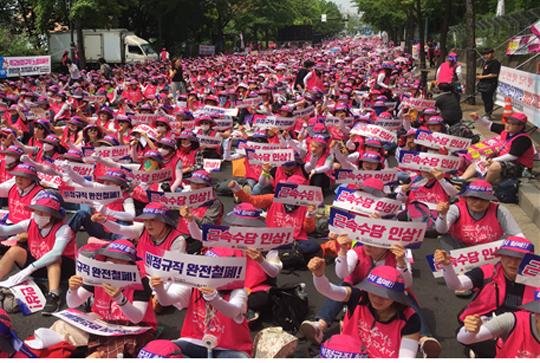 학비노조 “학교급식실서 1시간만 일해보라"..이언주 의원 '막말' 논란 비판