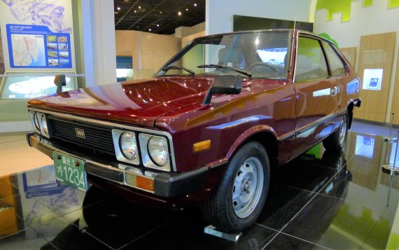 1979년 생산된 포니 3도어 해치백 모델