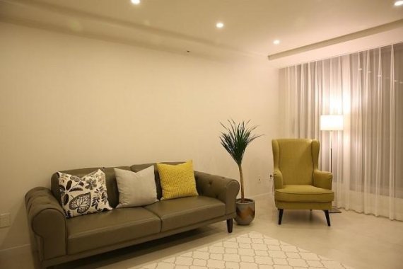 LED 벨류 스틱을 적용한 실제 소비자의 자택 거실 전경 /사진=레드밴스