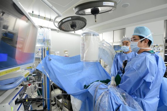강남세브란스병원, 연성 요관내시경 이용한 역행성 신요관 결석제거술 300건 달성 - 파이낸셜뉴스