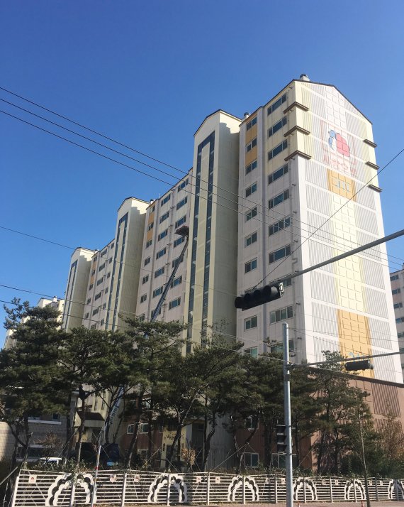 포항 지진 이재민들 부영 아파트에 입주