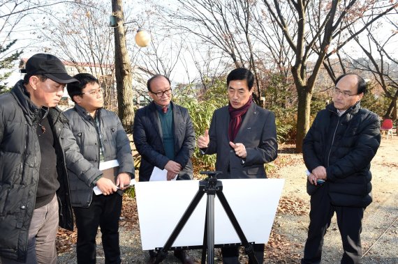 오수봉 하남시장 이성산성 경관광장 조성현장 방문.