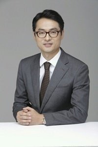 [이용환변호사의 연예가법률] ‘슬기로운 감빵생활’의 정당방위와 과잉방위