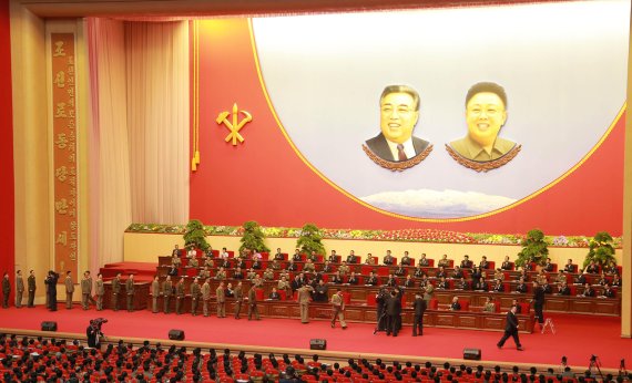 지난 12일 북한 평양 4·25 문화회관에서 제8차 군수공업대회가 폐막했다고 13일 조선중앙통신이 보도했다. 연합뉴스